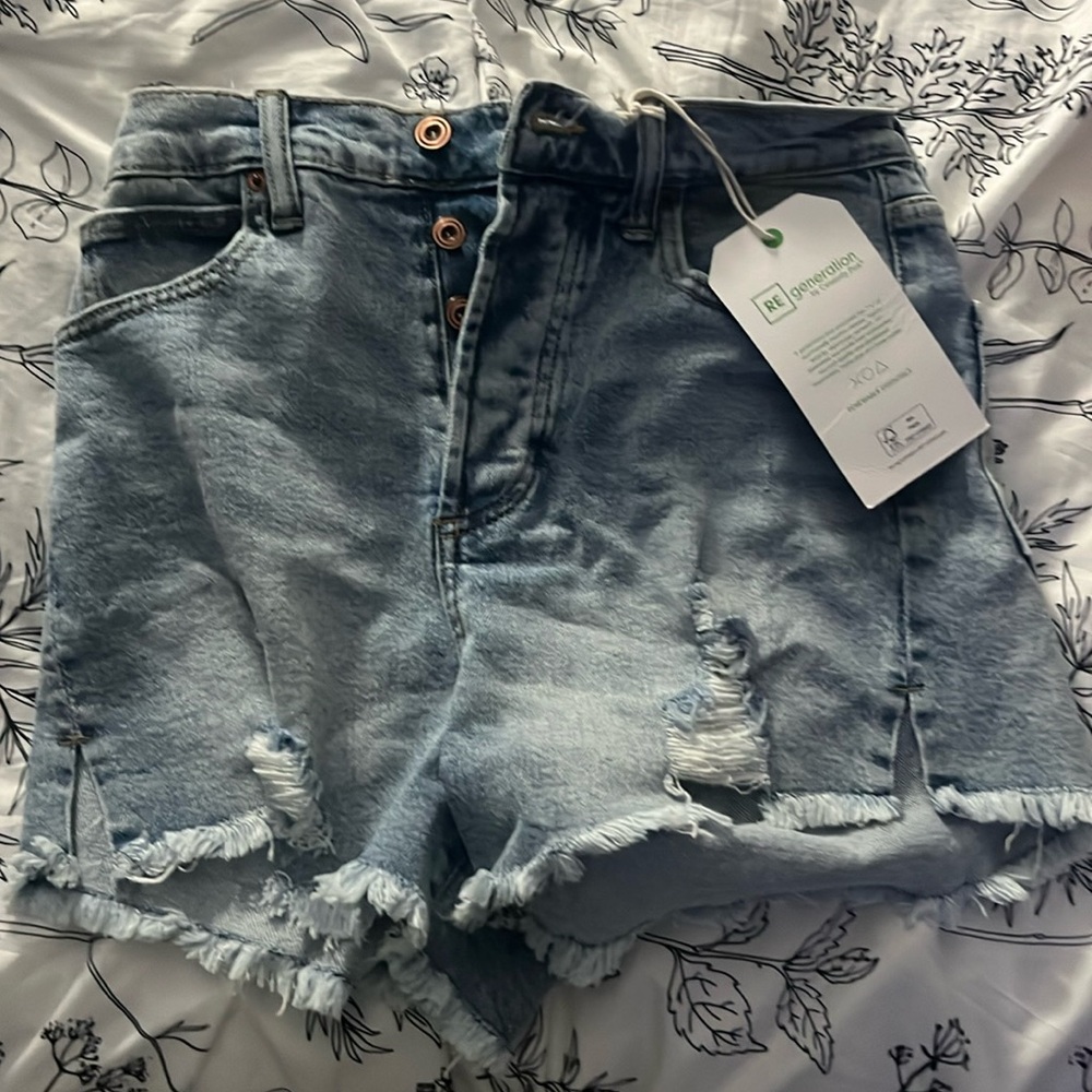 RE GENERATION BY CELEBRITY PINK Jean Shorts Size 0